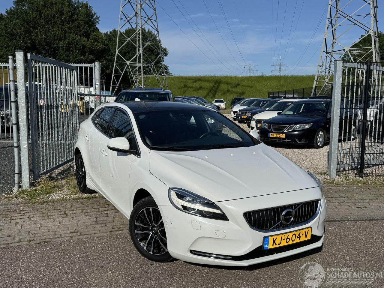 Volvo V-40 2.0 D2 Summum Business
