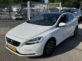 Volvo V-40 2.0 D2 Summum Business picture 5