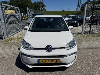 Volkswagen Up! 1.0 BMT Move up picture 3