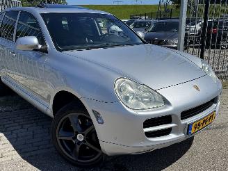 Porsche Cayenne 4.5 S picture 2