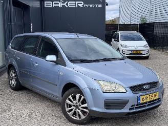 damaged passenger cars Ford Focus 1.6 16-V trend 2007/3