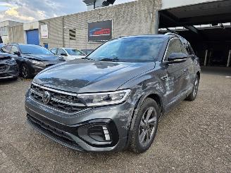 Schadeauto Volkswagen T-Roc 1.5 TSI DSG R-Line Virtual Navi IQ-Light Sport-Mode Massage Camera Sfeerverl. Stoelverw. Trekhaak Ecc Acc 110KW/150PK 2025/7