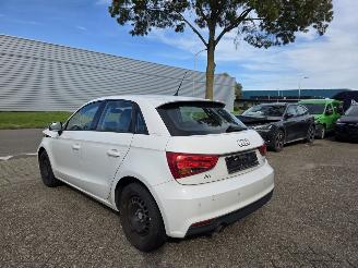 Audi A1 Sportback 1.0TFSI-Ultra Navi Stoelverw. CruiseControle Airco Pdc 70KW/95PK picture 3