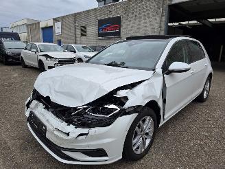 škoda osobní automobily Volkswagen Golf 1.0TSI DSG Pano Virtual Leder Memory DynAudio Standkachel Navi Keyless Camera Full-Led Stuurverw. Stoelverw. Lane-Assist Acc  85KW/116PK 2019/6