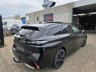 Damaged car Peugeot 308 GT 1.6-Hybride Pano Memory Focal-Sound Virtual 360View Keyless Leder Sfeerverl. Standkachel Trekhaak 2023/11
