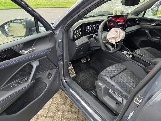 Volkswagen Tiguan R-Line 1.5eTSI ProMax-Navi Head-Up Keyless IQ-Light 360View Massage Sfeerverl. Acc Lane-Assist Trekhaak 110KW/150PK picture 10