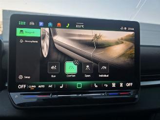 Volkswagen T-Roc R-Line 1.5eTSI IQ-Light Drive-Mode Camera Virtual Keyless Sfeerverl. Acc Lane-Assist 110KW/150PK picture 16