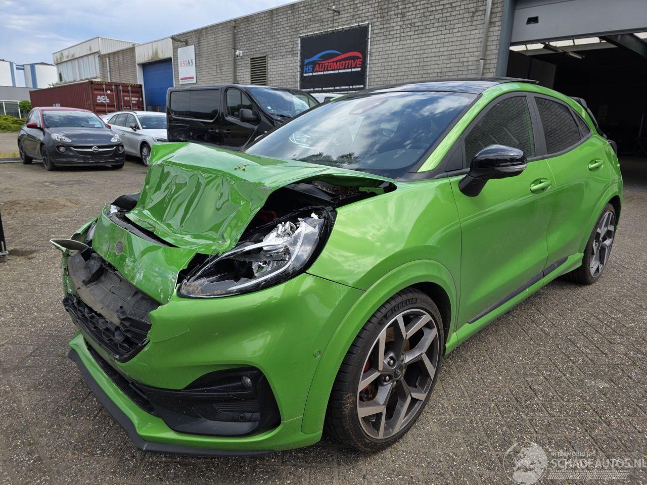 Ford Puma ST-PERFORMANCE Pano B&O-sound Led Camera Lane-Assist Stuurverw. Voorruitverw. 147KW / 200PK