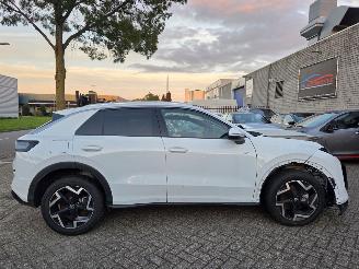 Volkswagen T-Roc 1.5eTSI R-Line IQ-Light Drive-Mode Camera Virtual Keyless Sfeerverl. Trekhaak 110KW / 150PK picture 2