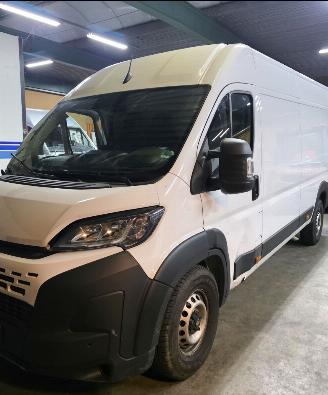 Damaged car Fiat Ducato 2.2MJ Maxi L4H2 Ecc Navi 2xCamera Lane-Assist Usb MF-Stuur 103KW / 140PK 2025/7