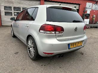 Volkswagen Golf 2.0 TDI Highline picture 2