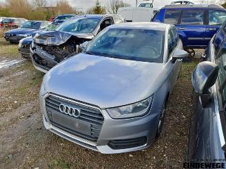 Audi A1 A1 Sportback (8XA/8XF), Hatchback 5-drs, 2011 / 2018 1.0 TFSI Ultra 12V picture 1