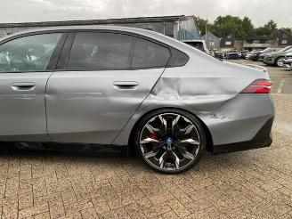 BMW i5 M60 xDrive * HUD - KAM - PANO picture 13