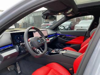 BMW M5 Touring* HEAP-UP - PANO - 360 KAM - NAVI* picture 14