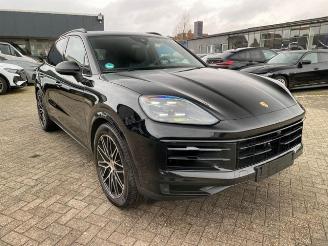Porsche Cayenne E-Hybrid* HUD - KAM - PANO - AHK - BOSE* picture 1