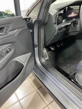 Volkswagen Golf 1.5 TSI R-Line picture 11