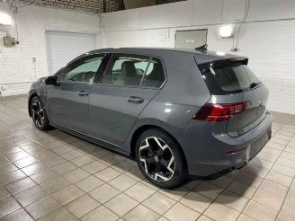 Volkswagen Golf 1.5 TSI R-Line picture 8