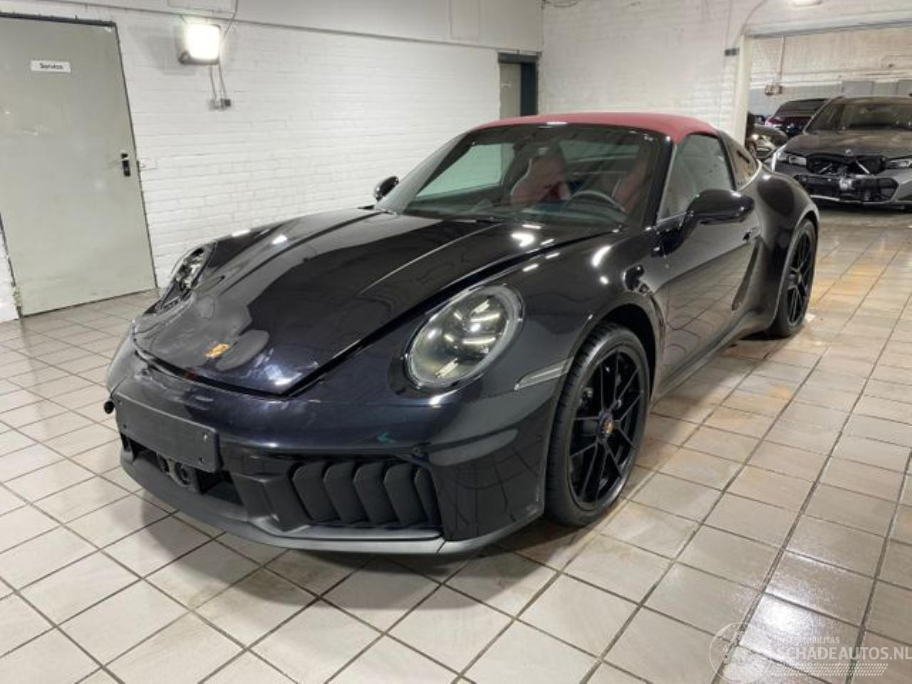 Porsche 911 Targa 4 GTS T-Hybrid KERAMIK/LIFT/360/BOSE