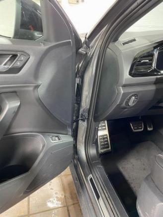 Volkswagen T-Roc 1.5 TSI DSG R-Line PANO/KAM/NAVI picture 14