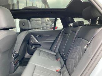 BMW 5-serie e xDrive Touring M Sport Pro PANO/HUD/360/AHK picture 19