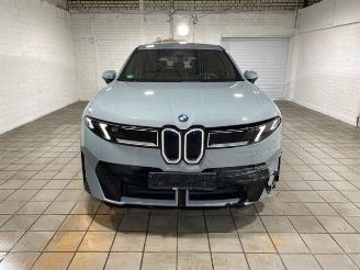BMW iX3 HUD/360/AHK/H&K/NAVI picture 10