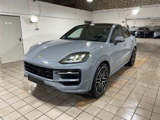 occasion passenger cars Porsche Cayenne S E-Hybrid Coupe CHRONO/PANO/HUD/AHK/360 2025/2