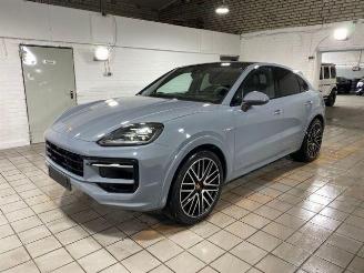 Porsche Cayenne S E-Hybrid Coupe CHRONO/PANO/HUD/AHK/360 picture 10
