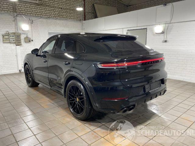 Porsche Cayenne E-Hybrid Coupe CHRONO/PANO/360/BOSE