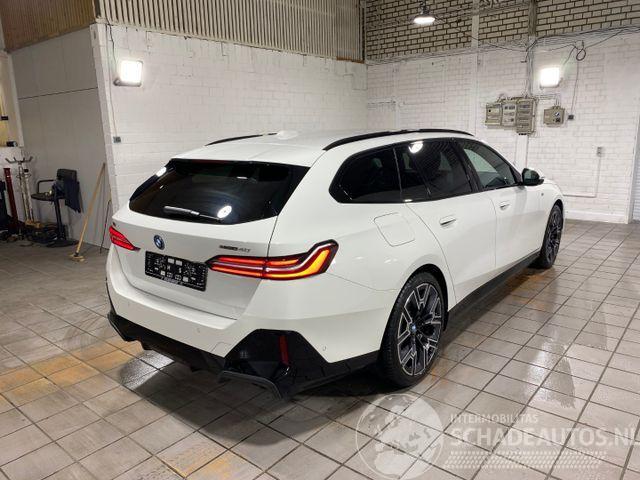 BMW i5 eDrive40 Touring M Sport HUD/360/H&K/NAVI