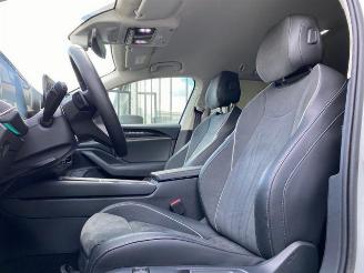 Volkswagen Passat Variant 2.0 TDI DSG Business HUD/AHK/360 picture 17