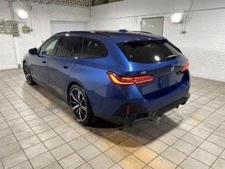 BMW i5 xDrive40 Touring M Sport Pro PANO/HUD/360/B&W picture 1