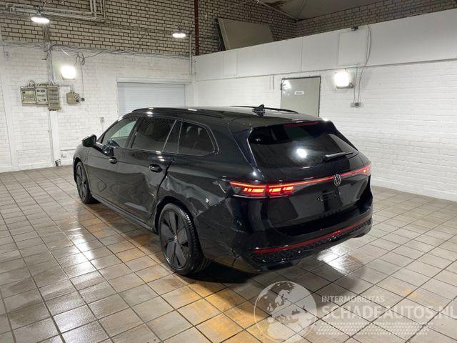 Volkswagen Passat Variant 1.5 TSI e-Hybrid R-Line HUD/360