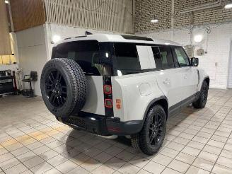 Land Rover Defender S 110 D200 AWD PANO/HUD/360/NAVI picture 10