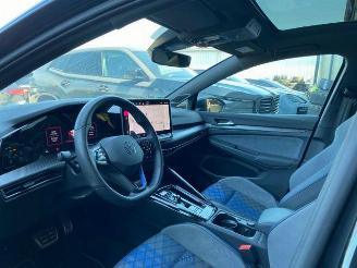 Volkswagen Golf R 4Motion Black Edition PANO/360/H&K/NAVI picture 13