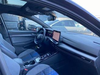 Volkswagen Golf R 4Motion Black Edition PANO/360/H&K/NAVI picture 17