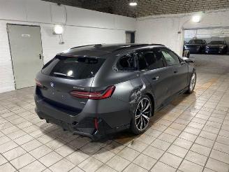BMW i5 eDrive40 Touring M Sport Pro PANO/HUD/360/H&K picture 10