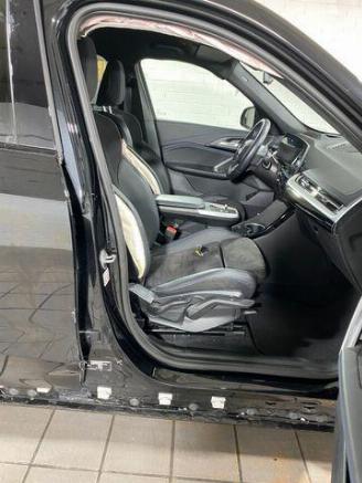 BMW iX1 eDrive20 M Sport HUD/AHK/360/NAVI picture 13