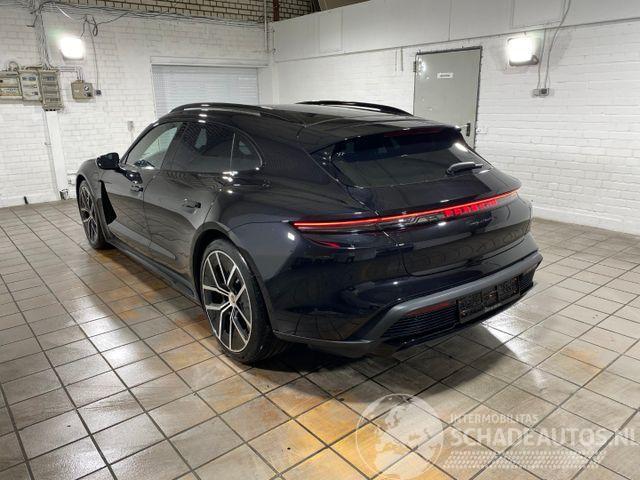 Porsche Taycan 4S Sport Turismo Black Edition