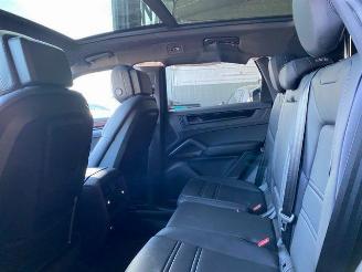 Porsche Cayenne E-Hybrid Black Edition PANO/CHRONO/BOSE picture 17