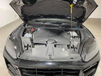 Porsche Cayenne E-Hybrid Black Edition PANO/CHRONO/BOSE picture 11