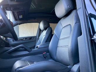 Porsche Cayenne E-Hybrid Black Edition PANO/CHRONO/BOSE picture 15