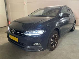 krockskadad bil auto Volkswagen Polo United 116 PK Acc Stoelver Blind spot Led 2020/12