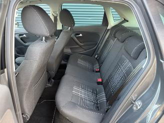 Volkswagen Polo 1.2 TSI Lounge Pano Cruise Clima Lage Km Stand picture 35