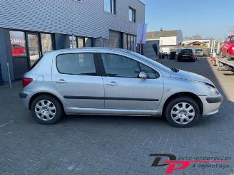 Peugeot 307 307 (3A/C/D), Hatchback, 2000 / 2009 1.6 16V picture 4