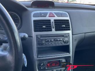 Peugeot 307 307 (3A/C/D), Hatchback, 2000 / 2009 1.6 16V picture 14