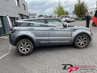 Land Rover Range Rover Range Rover Evoque (LVJ/LVS), SUV, 2011 / 2019 2.2 eD4 16V 5-drs. picture 4