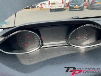 Peugeot 308 308 SW (L4/L9/LC/LJ/LR), Combi 5-drs, 2014 / 2021 1.6 BlueHDi 120 picture 17