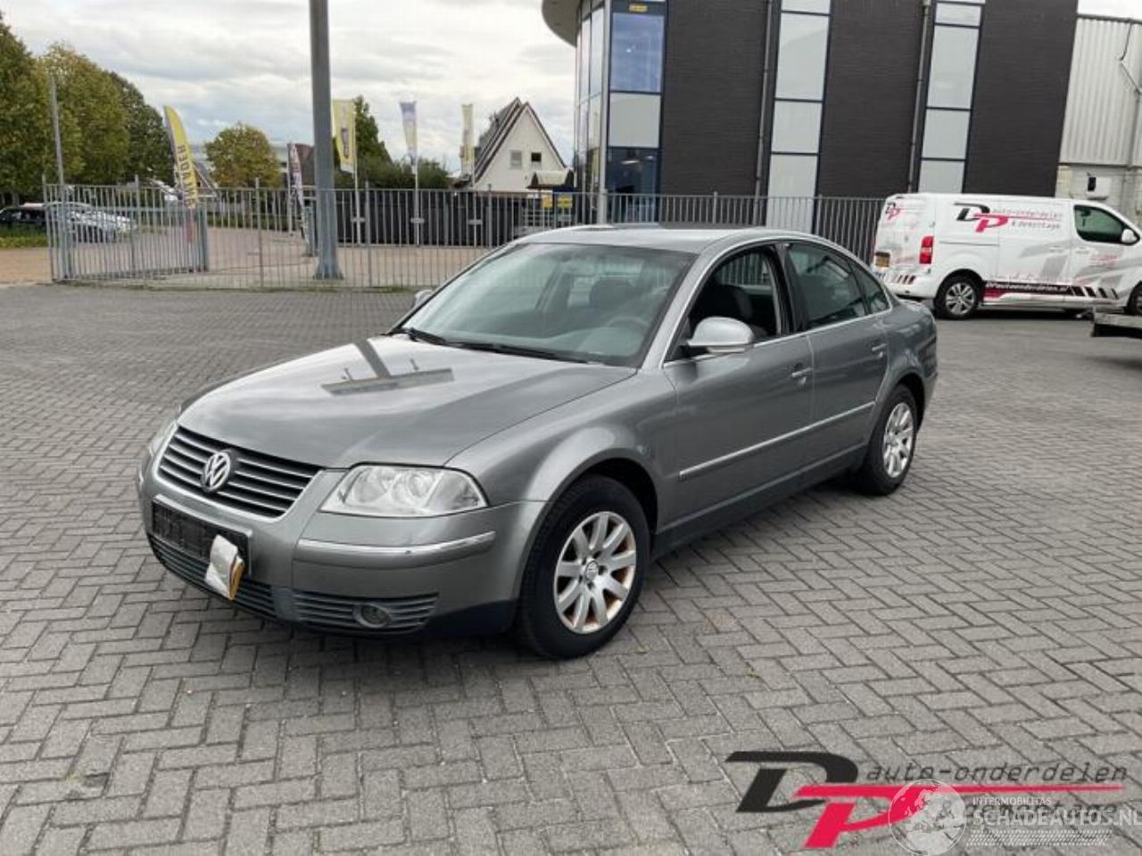 Volkswagen Passat Passat (3B3), Sedan, 2000 / 2005 1.6