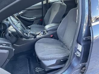 Ford Focus  picture 15