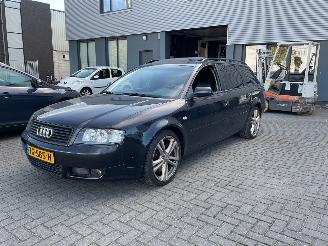 Schadeauto Audi  A6 Avant QUATTRO AUTOMAAT 2002/4